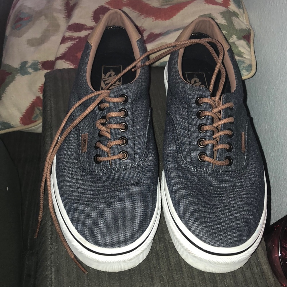 MENS VANS SIZE 10 WORN ONCE